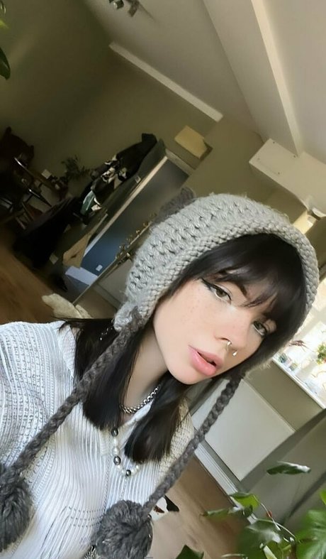 Zee Hell pornstar xxx img