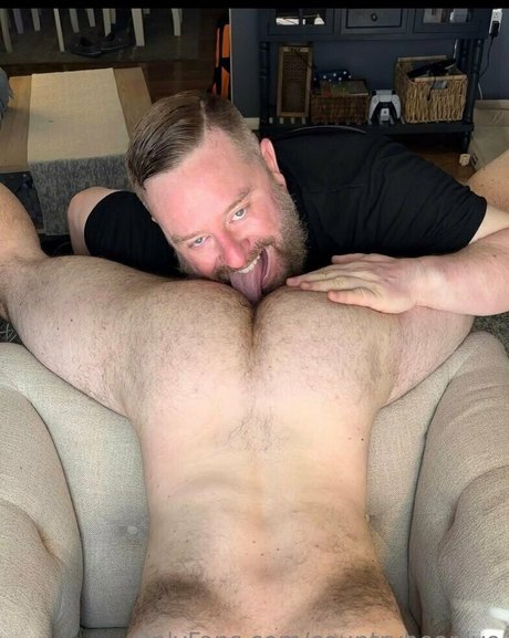 countrybearlive nude star picture