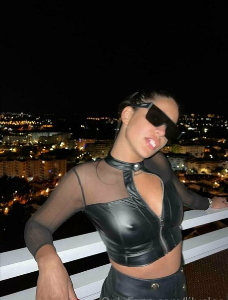 lilycleo model perfect photos