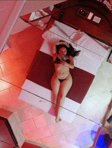 alicebakerr best model pics