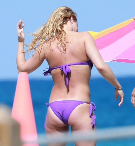 Hayden Panettiere beautiful pornstar img