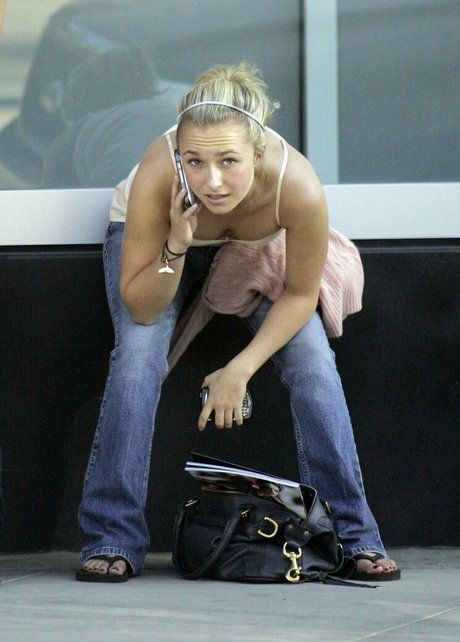 Hayden Panettiere high quality pornstar pictures