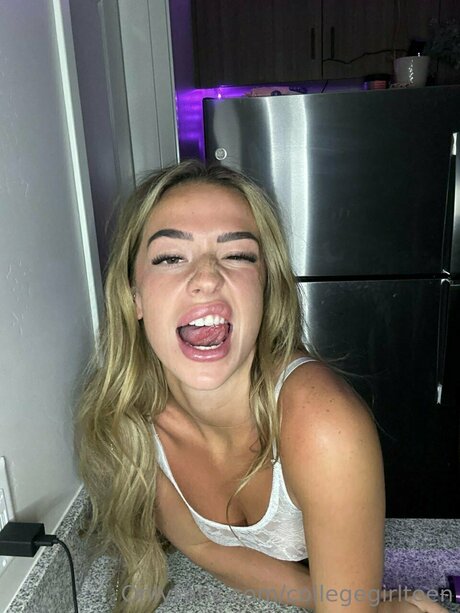 cute blowjob onlyfans xxx pictures