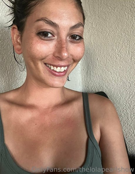 thelolapearlshow model free pics