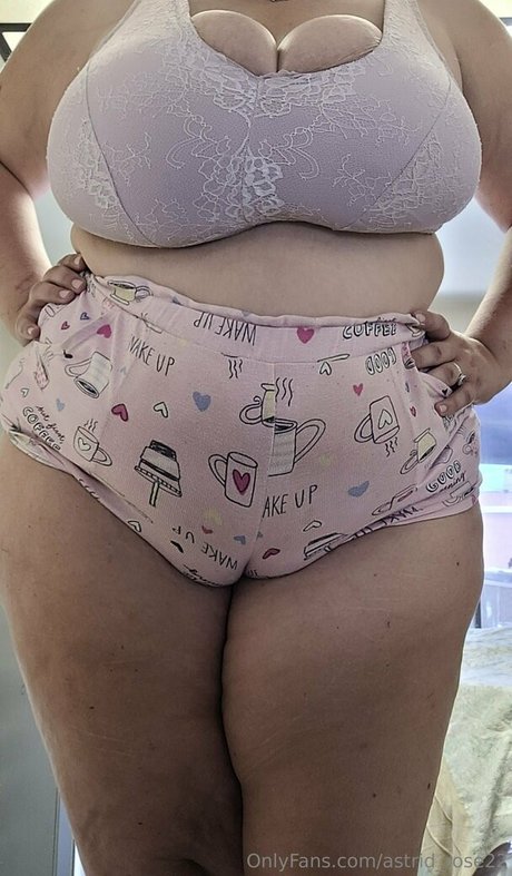 astrid rose22 naked star galleries