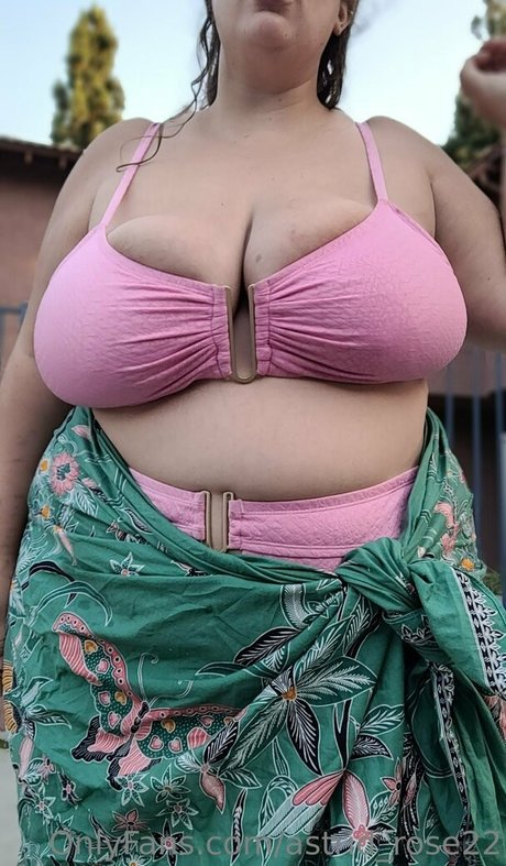 astrid rose22 Profile