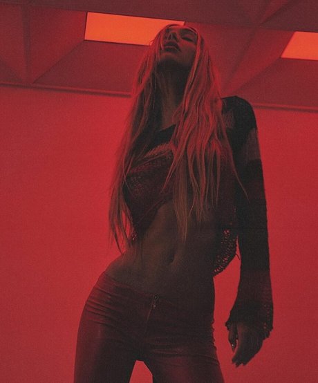 standing fuck onlyfans adult photos