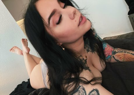 shemale cum in mouth onlyfans beautiful nude pic