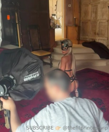 fitmodelmum nude pornstar img