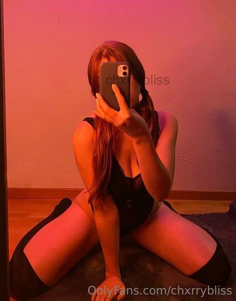 vampxslyt star adult photo