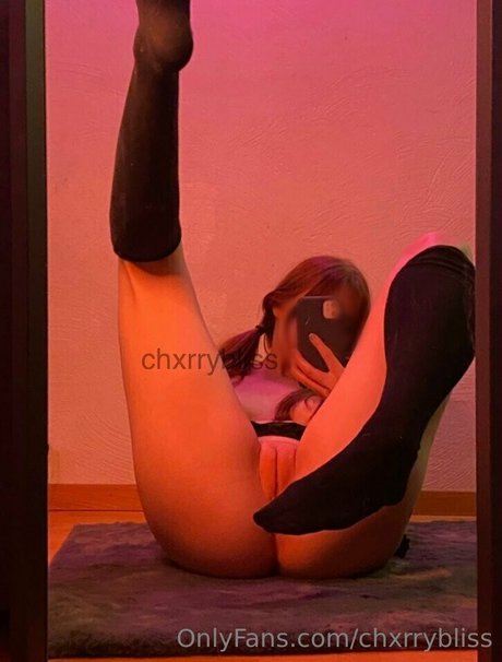 vampxslyt exclusive model picture