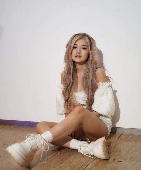 Kika Kim pornstar nice gallery