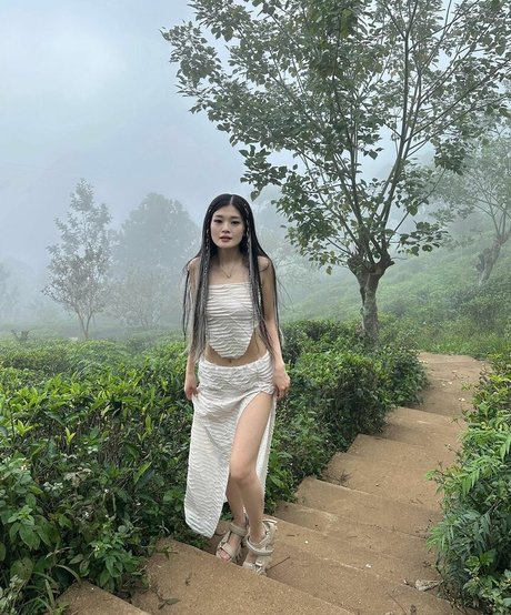 Kika Kim model nice pics