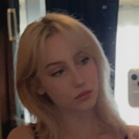 Alliury pornstar sex images