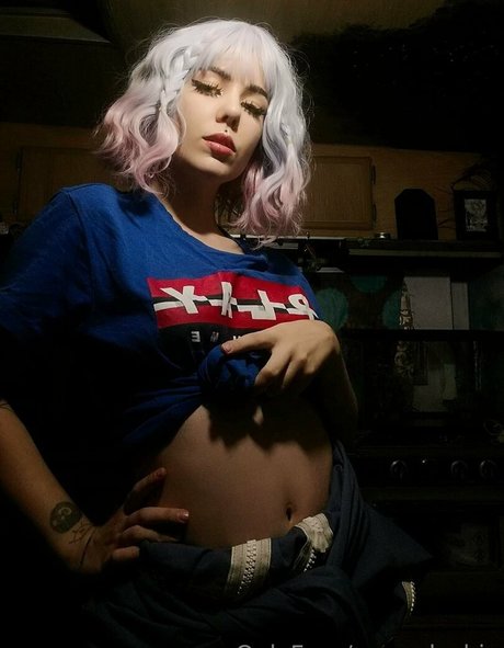 cvmslushie pornstar nude pic