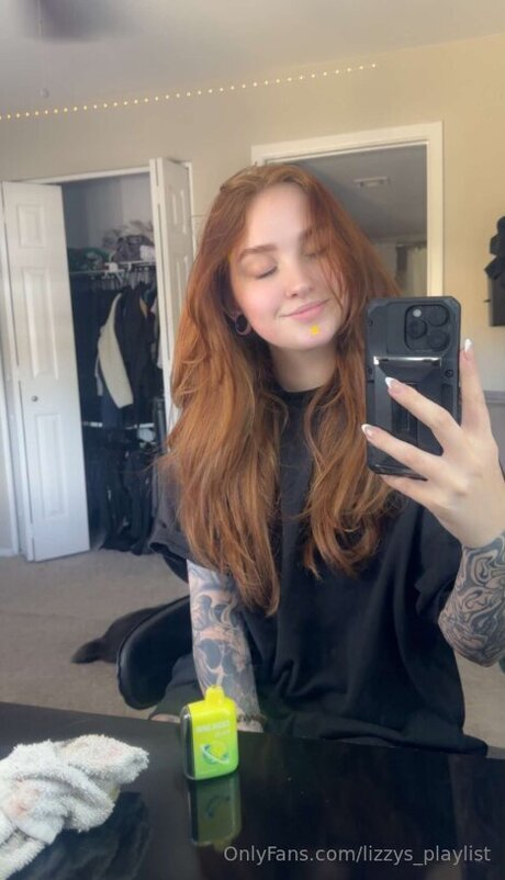 Lizzys Playlist pornstar top photos