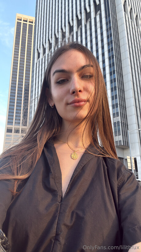 Lilithfux model nude picture