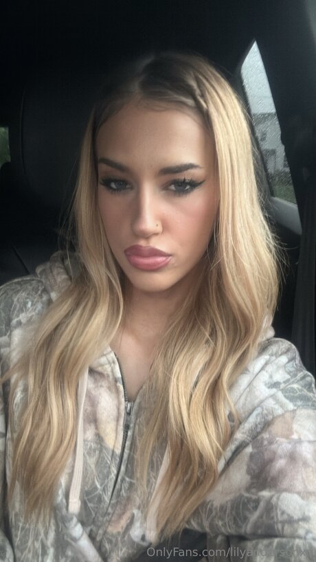 Lilyandersonxo top model image