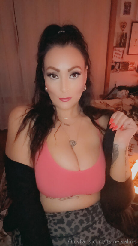 busty mom onlyfans porno images