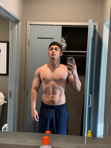 Homemadevideosxx star erotic pictures