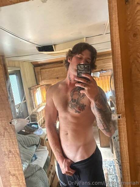 Ianandmariah model xxx pic