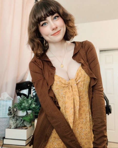 Mareesly top model pics