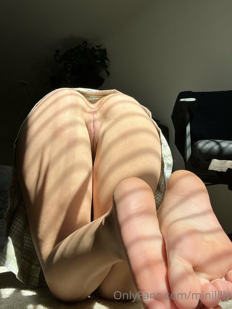 Minilillyxx model exclusive archive