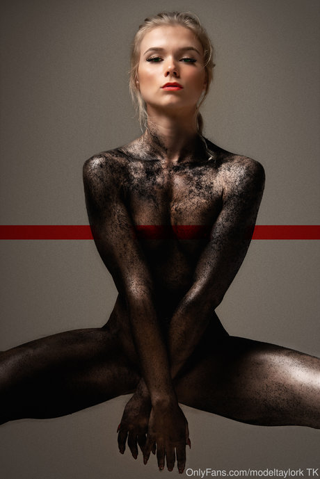 Taylor Kamphorst model hd pic