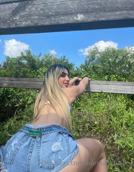 wannaminajana model porn img