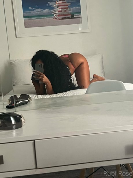 Rubi Rose model art pics