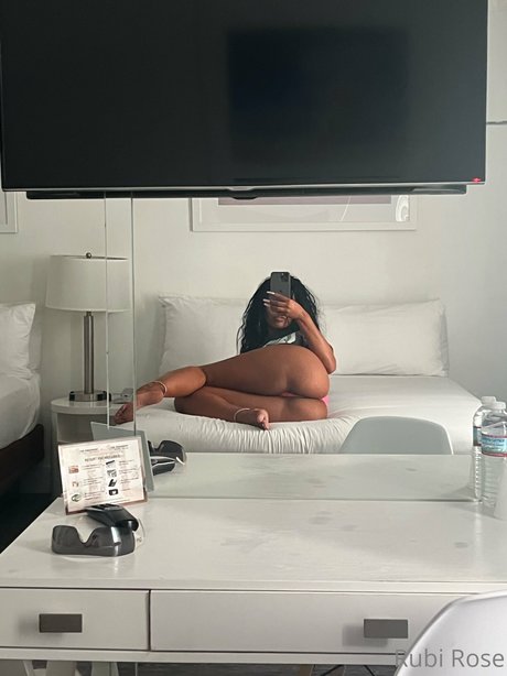 strapon onlyfans beautiful nude img