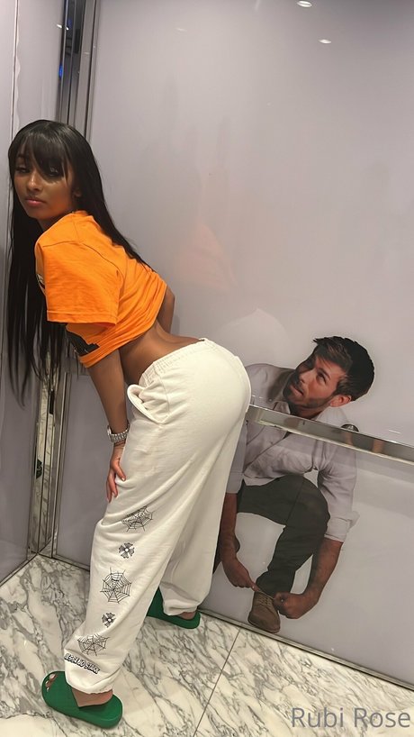 feet milf onlyfans pretty pic