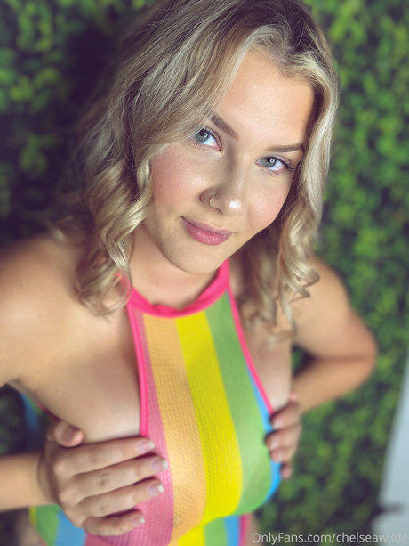 tanned onlyfans sexy naked photos