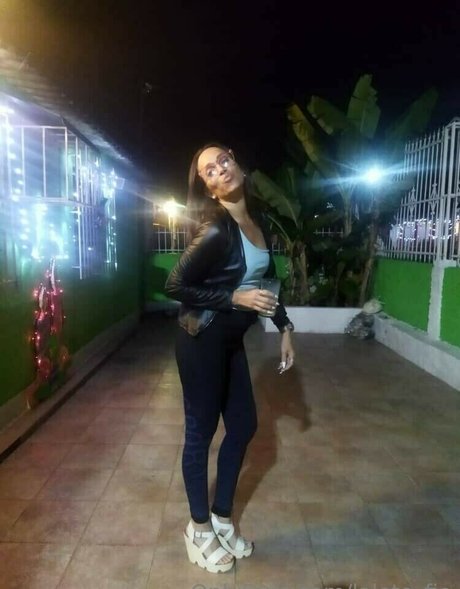 Fyorenzana star pornographic photos