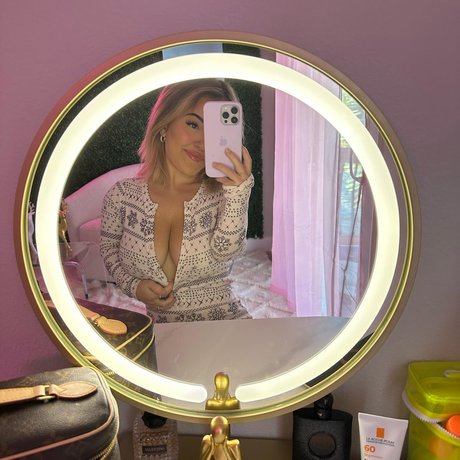 Airikacal naked model photos