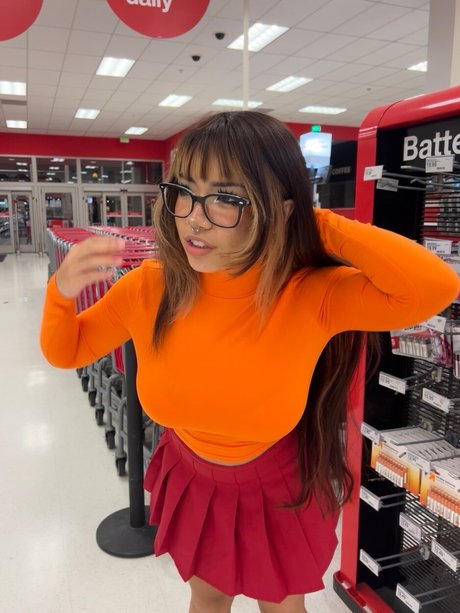 busty mom onlyfans adult galleries