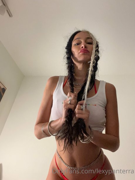 natural onlyfans erotic image