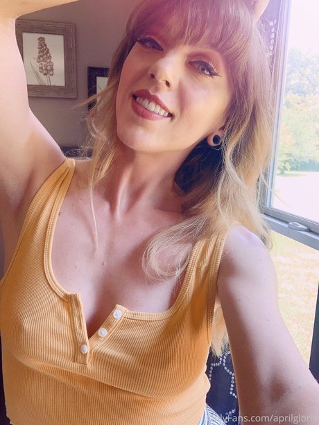 stepdaughter onlyfans free porn pictures