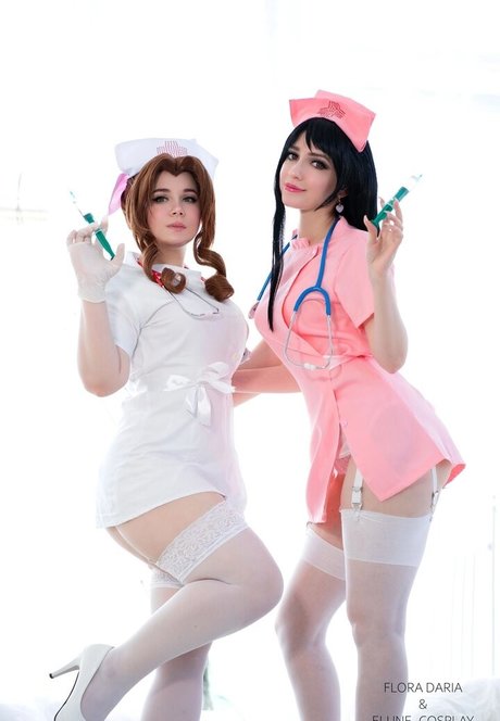 Daria Flora nude model archive