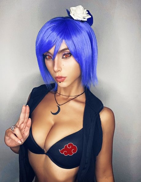 Soryu Geggy cosplay model sexy pic