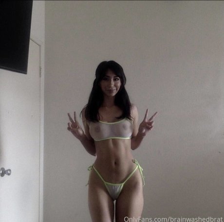 Brainwashedbrat star sexy image