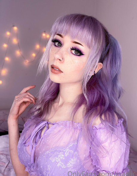 Anaelic sex model photos