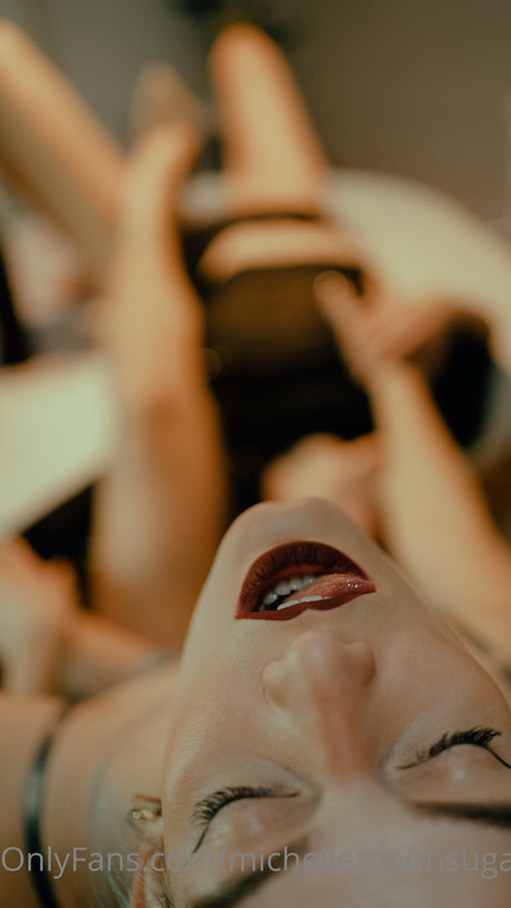 girl onlyfans top gallery