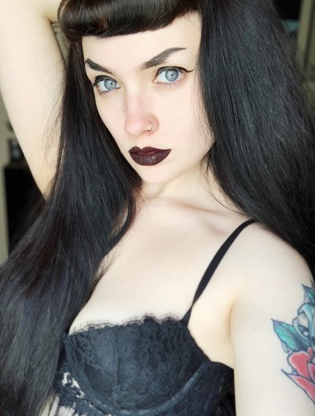 Countess Jezebeth nudes star pics