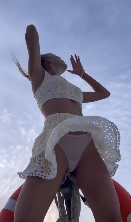 female popular onlyfans beautiful xxx images