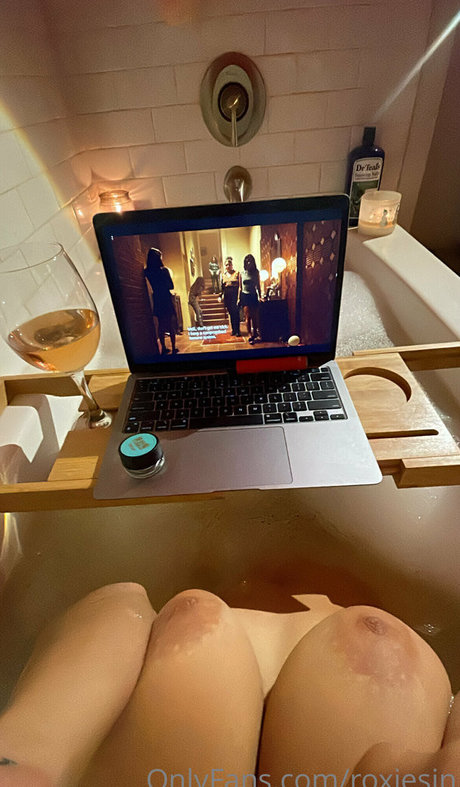 college girl onlyfans pornos photo