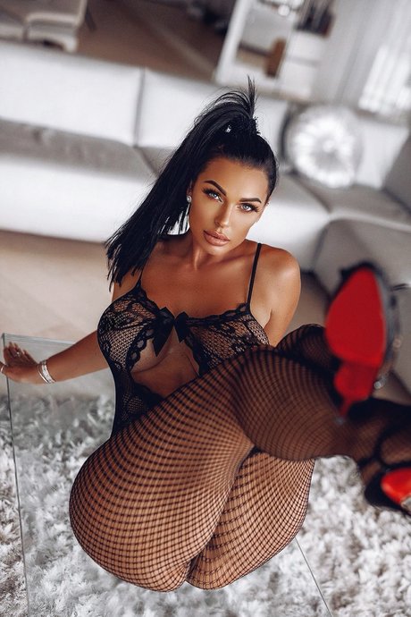 Nadine Kerastas hot actress photo