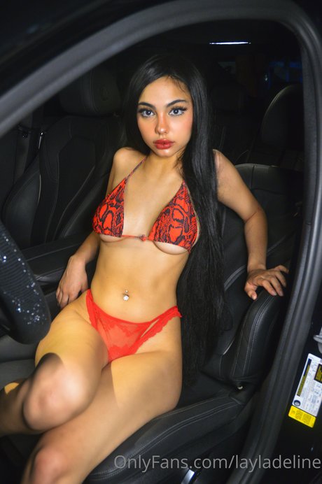 Layladeline erotic model galleries