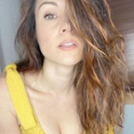 Ginnyn Bb Daddy exclusive actress image