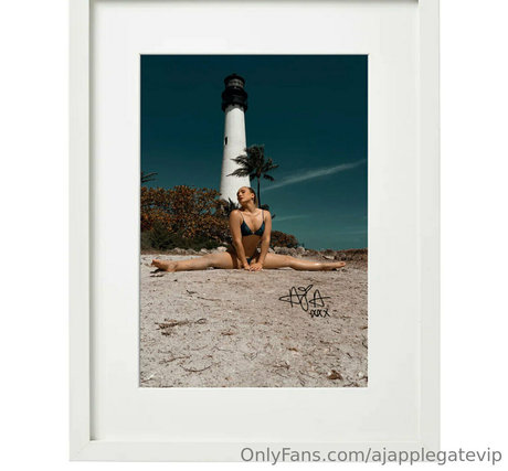 barista onlyfans hot nude pics